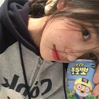 关于前辈很烦人的事封面